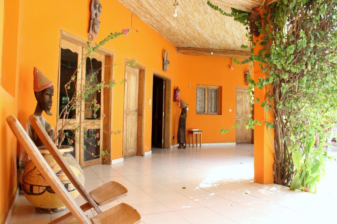 B & B Mariamacounda Toubakouta Buitenkant foto