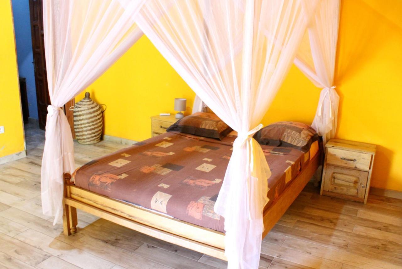 B & B Mariamacounda Toubakouta Buitenkant foto