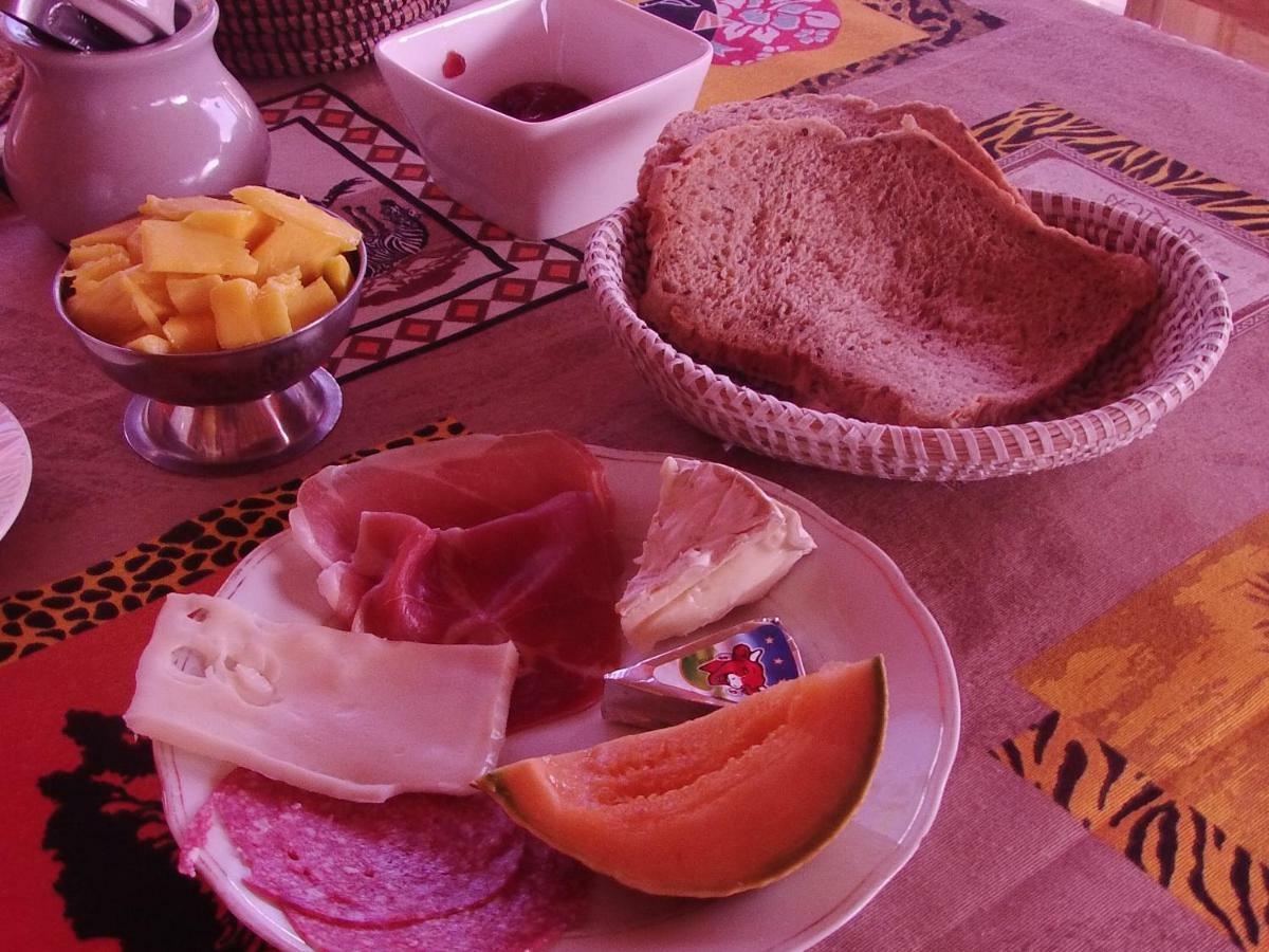 B & B Mariamacounda Toubakouta Buitenkant foto